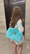 Presentation video of the lagoon-blue Lagoon Jelly Firkin bag in clear jelly-effect TPU